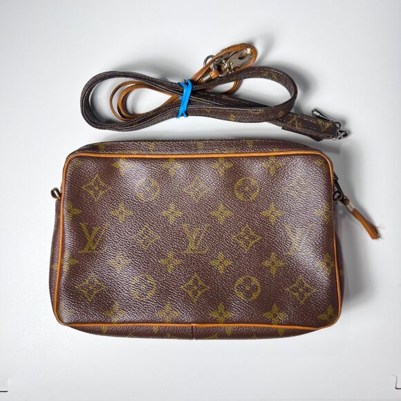 VTG LOUIS VUITTON Monogram Small Crossbody Bag - Picture 2 of 14